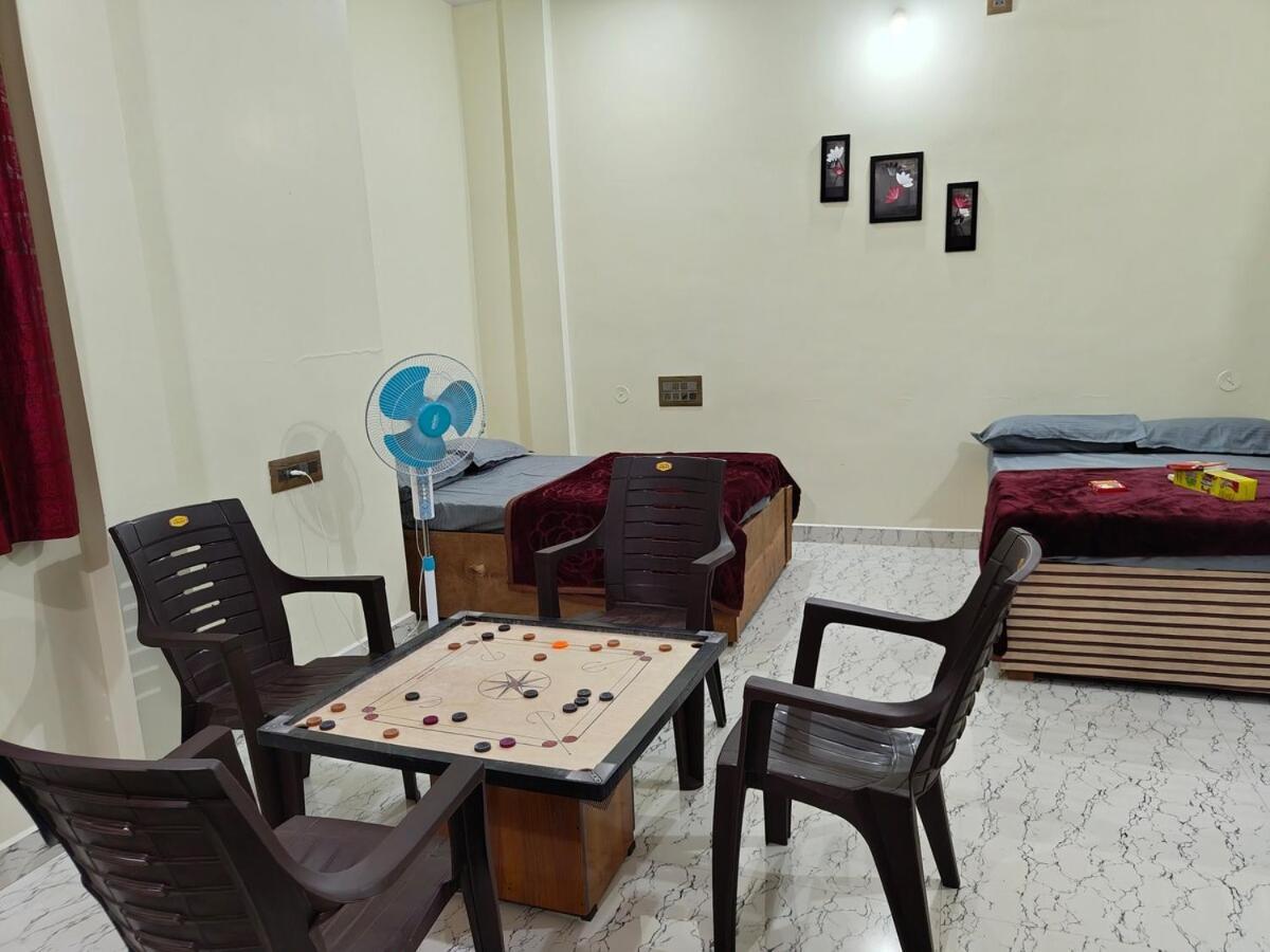 Galaxy Homestay 4Bhk 迈索尔 外观 照片