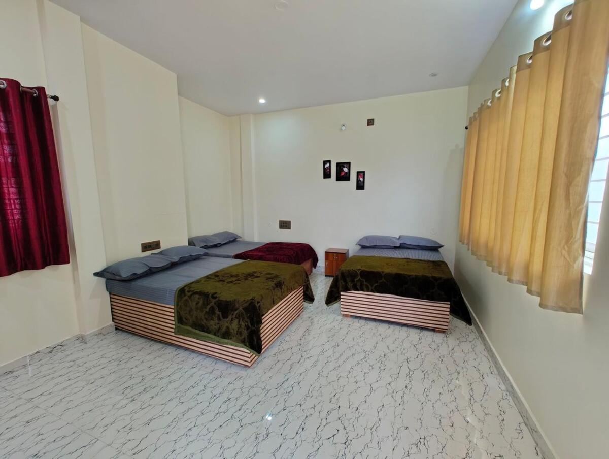 Galaxy Homestay 4Bhk 迈索尔 外观 照片