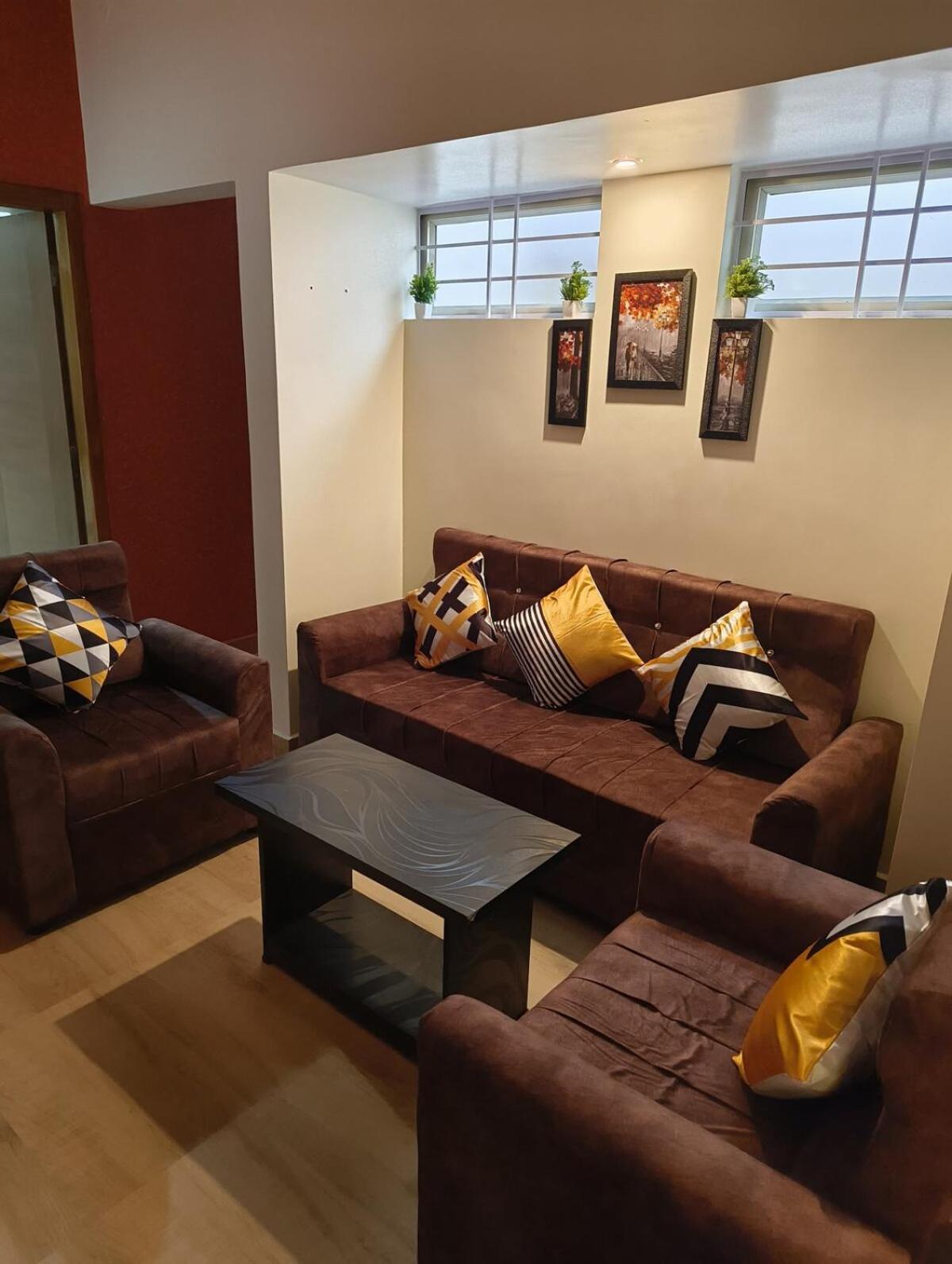 Galaxy Homestay 4Bhk 迈索尔 外观 照片